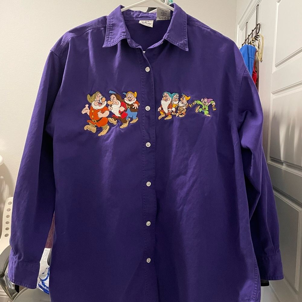 Vintage Disney Store Snow White 7 Dwarfs Embroidered Button-Up Shirt Purple Lrg